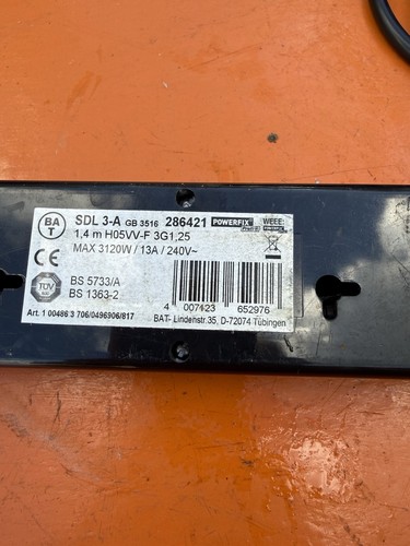 Black way extension lead - 3,